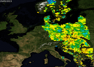 L'animation montre les sols humides en bleu et les sols plus secs en jaune. © CESBIO/ESA